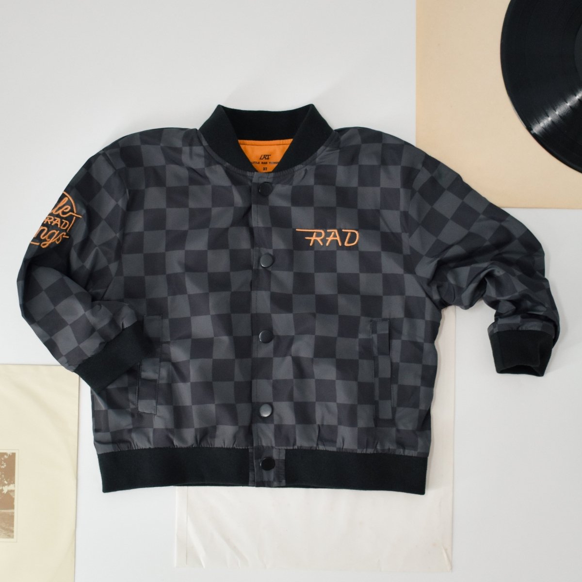 WASSERDICHTE COLLEGEJACKE FÜR KINDER – KAROS