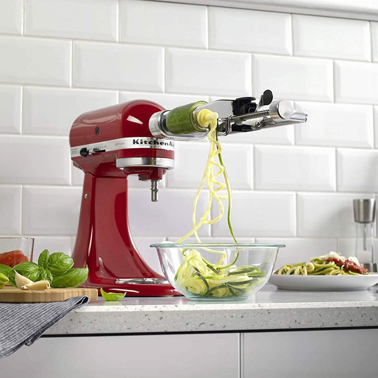 KitchenAid Spiralschneider Plus mit 7 Klingen, zum Schälen, Entkernen und Schneiden