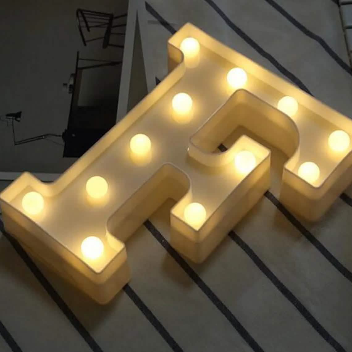 LED-Alphabet-Leuchte
