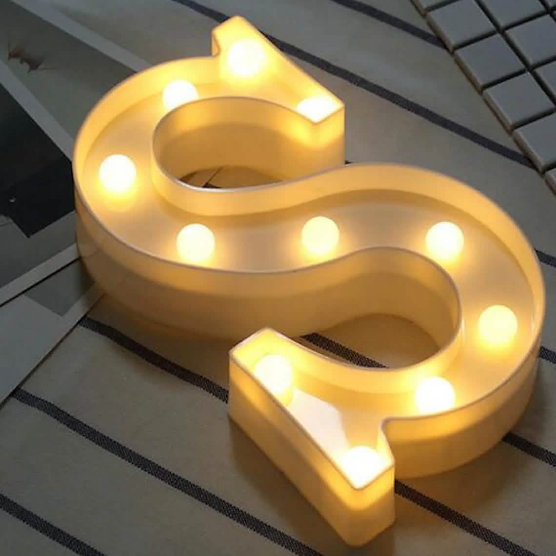 LED-Alphabet-Leuchte