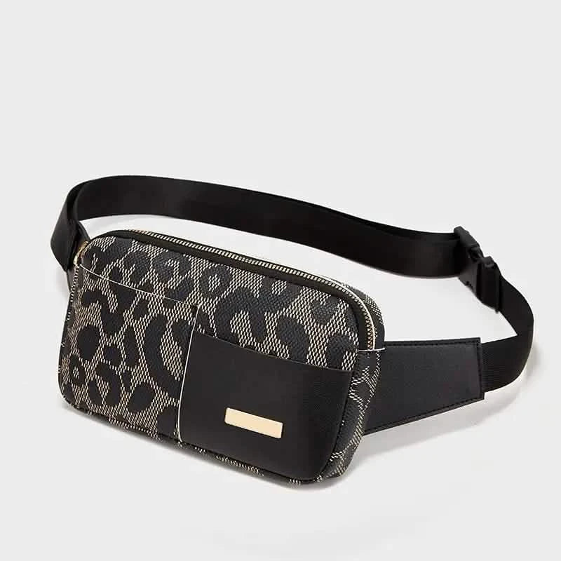 Brusttasche mit Leopardenmuster