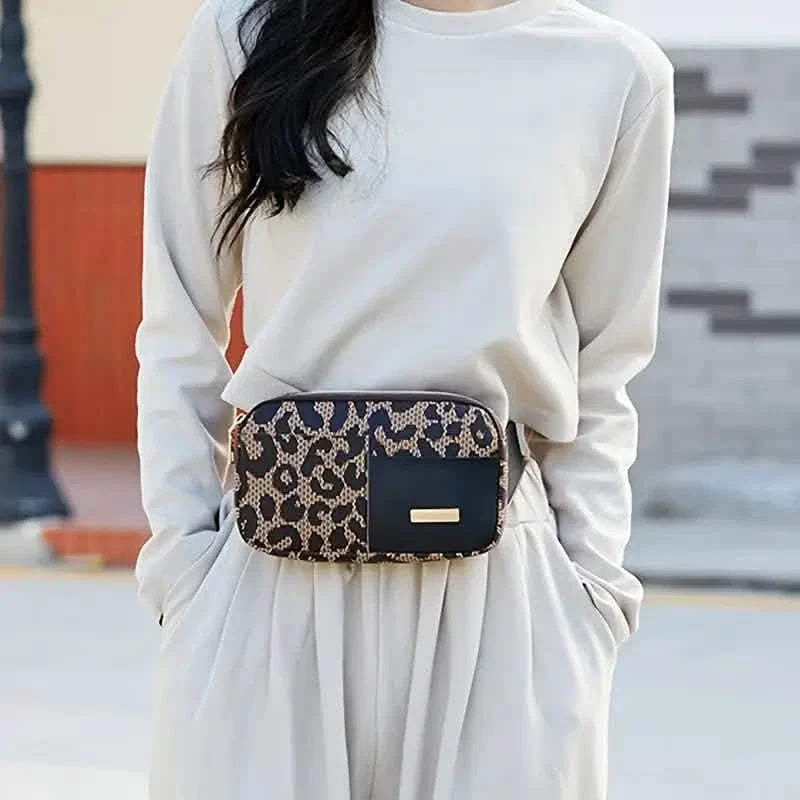 Brusttasche mit Leopardenmuster
