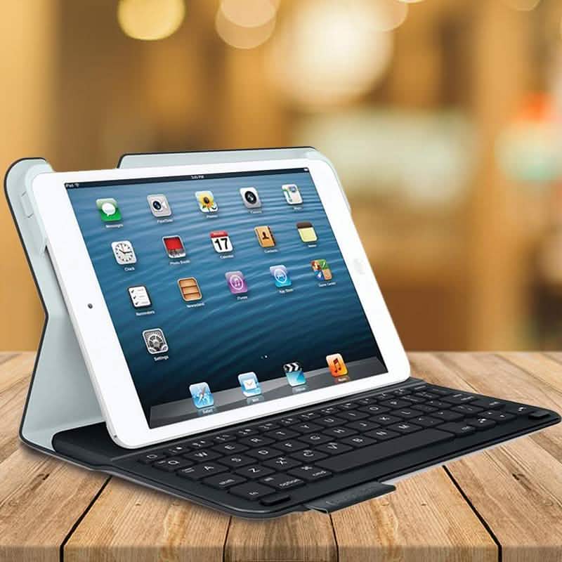 Logitech Ultra-Flat Tastaturordner für iPad Mini