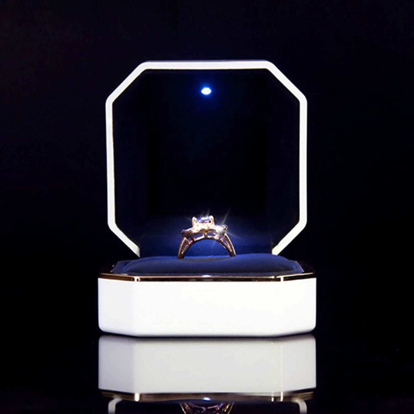 Luxuriöse Ringbox mit LED-Beleuchtung