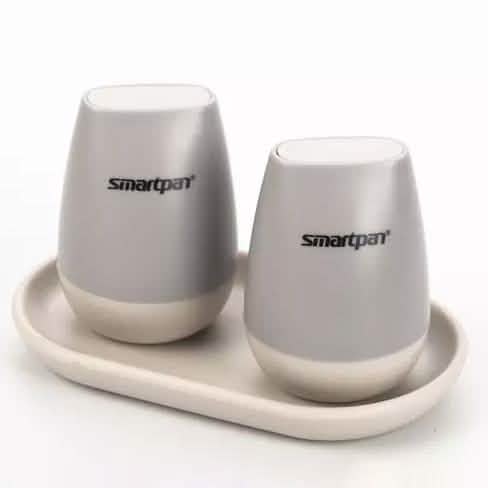 Magnetisches Salz- und Pfefferstreuer-Set