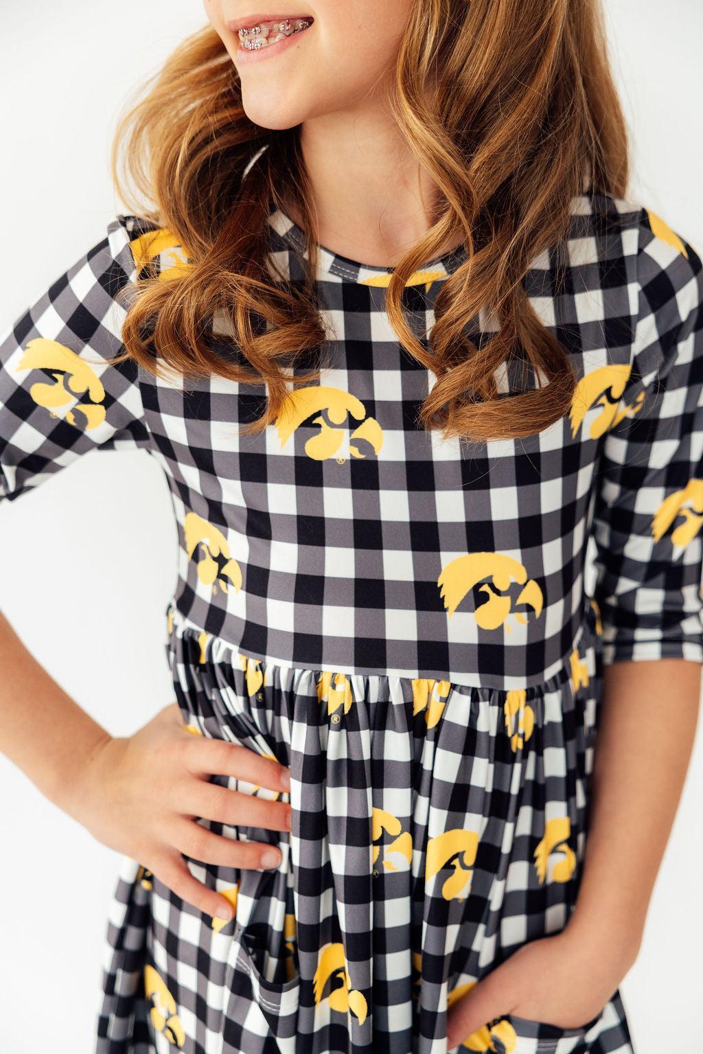 Iowa Plaid Tigerhawk 3/4-Ärmel-Taschen-Wickelkleid