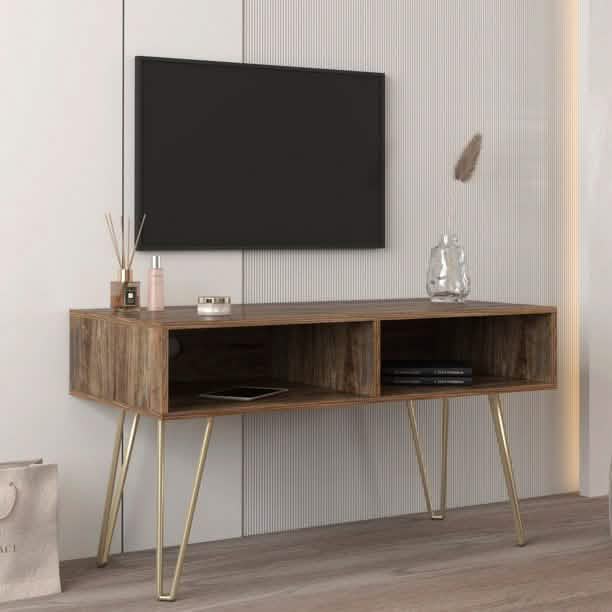 Moderne TV-Konsole aus Holz