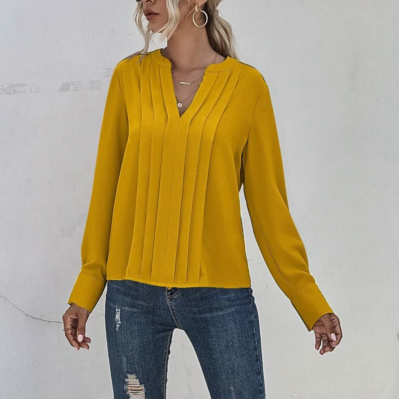 Bluse mit Kerbenhals und plissierter Verzierung