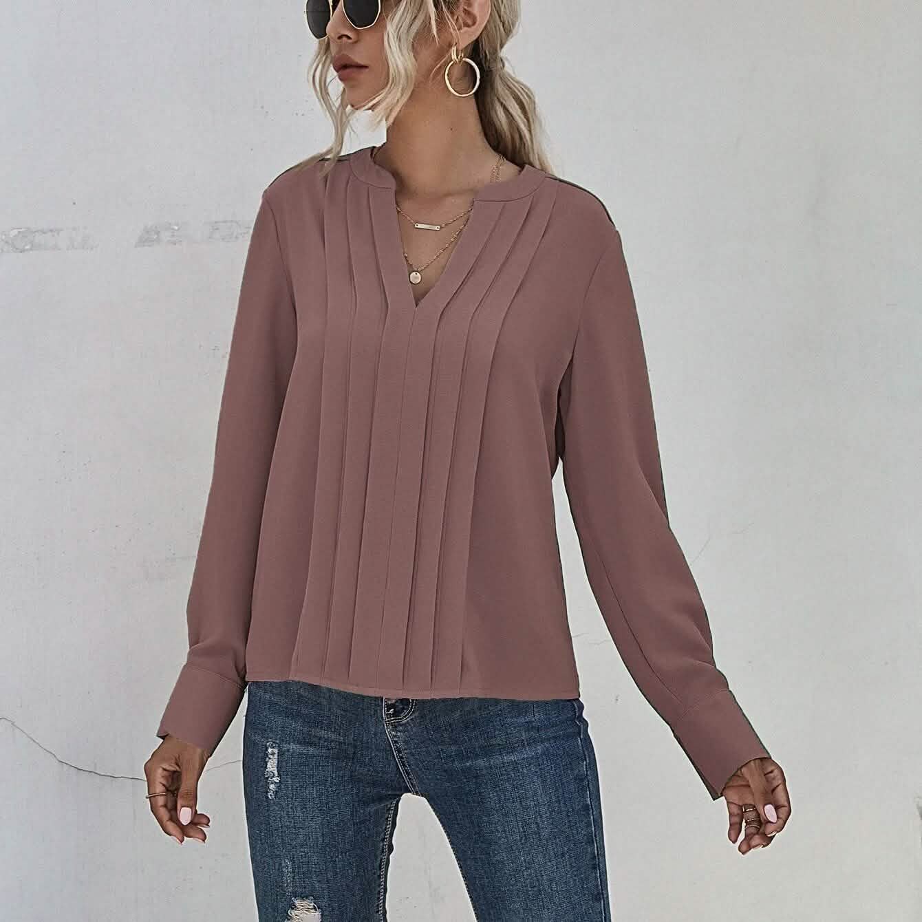 Bluse mit Kerbenhals und plissierter Verzierung