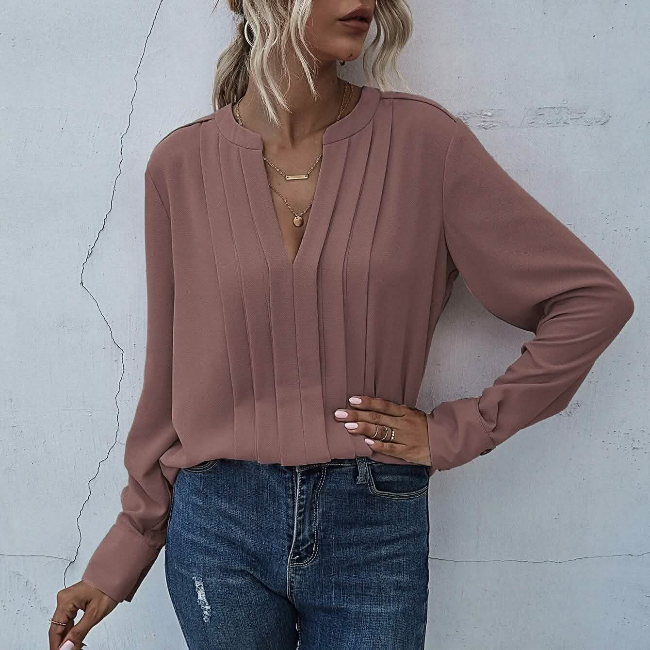 Bluse mit Kerbenhals und plissierter Verzierung