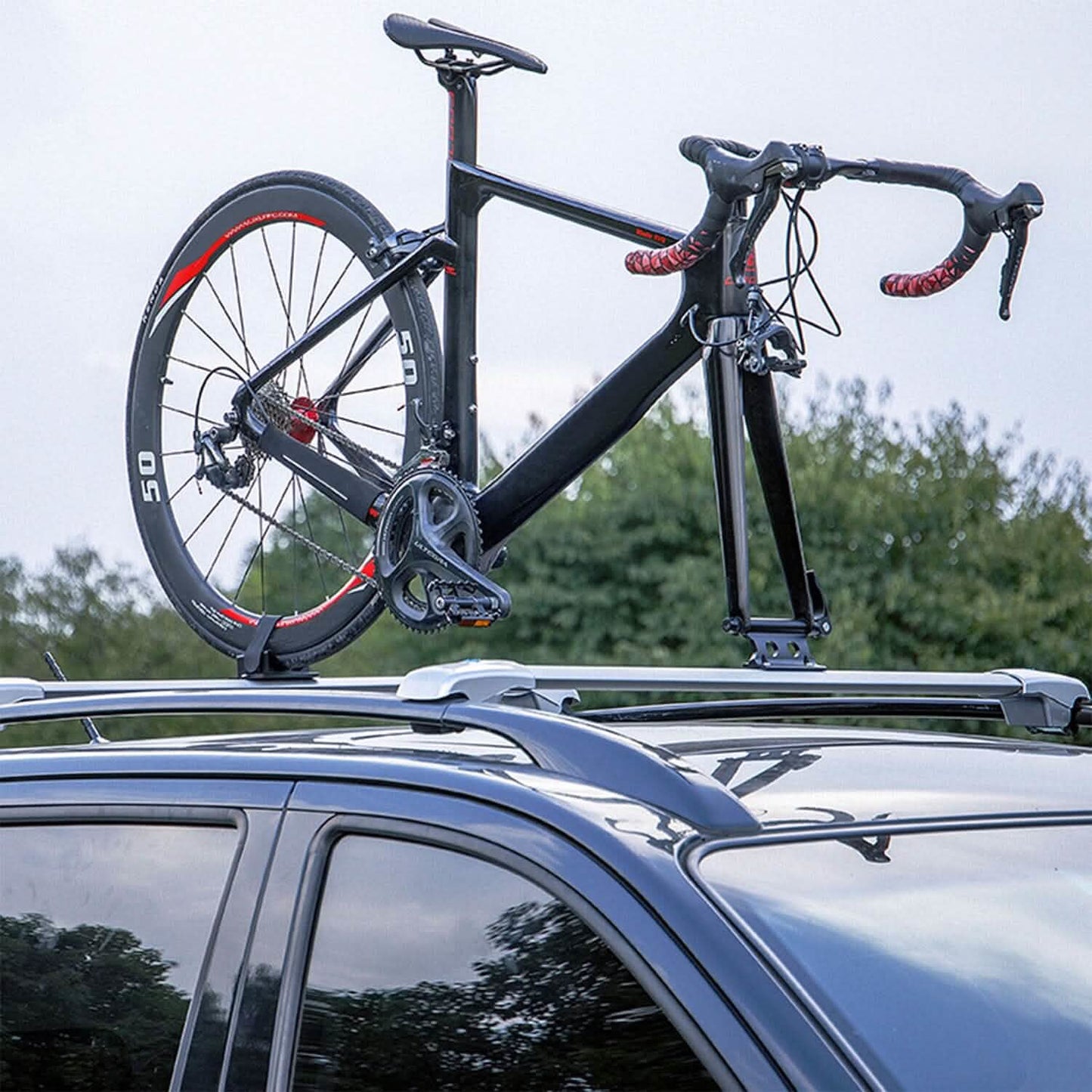 Fahrradgabel-Halterung mit Schnellspanner für das Autodach