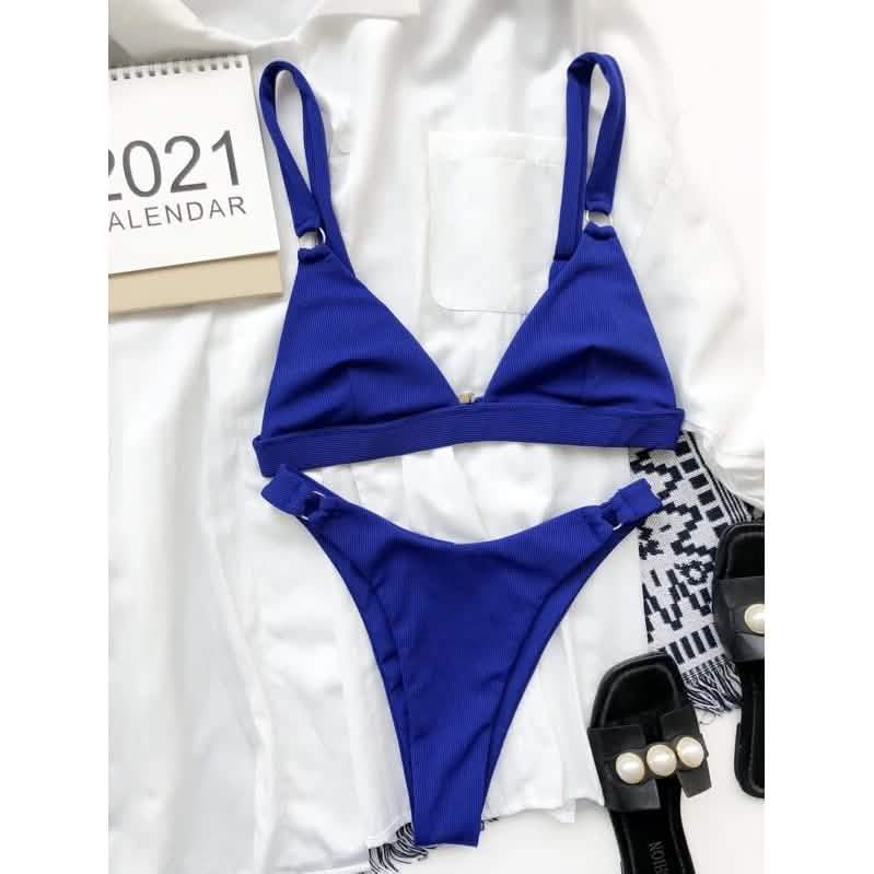 Bikinioberteil mit Rippenring und hoch geschnittene Bikinihose