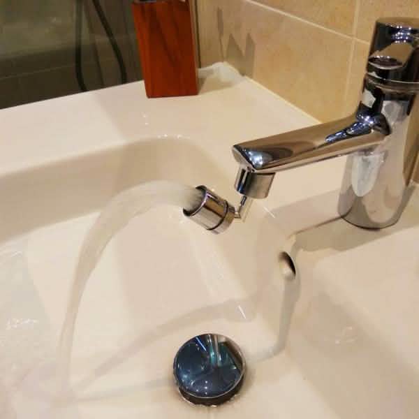 Drehbarer Universal-Spritzschutz-Wasserhahn