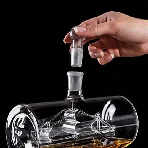 Segelschiff-Karaffen-Set mit Spender und 4 Whiskeygläsern