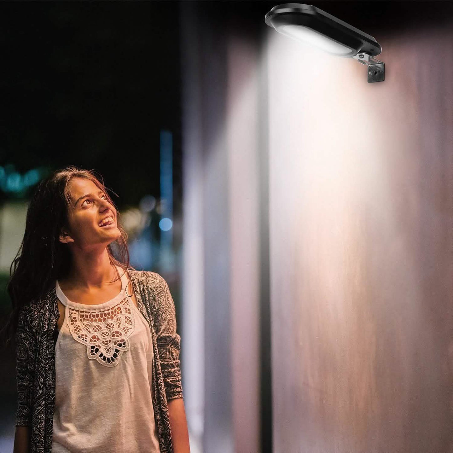 Solar-Wandleuchte für Außenbereich, 18 LEDs, Dämmerungssensor, Zaunlampe