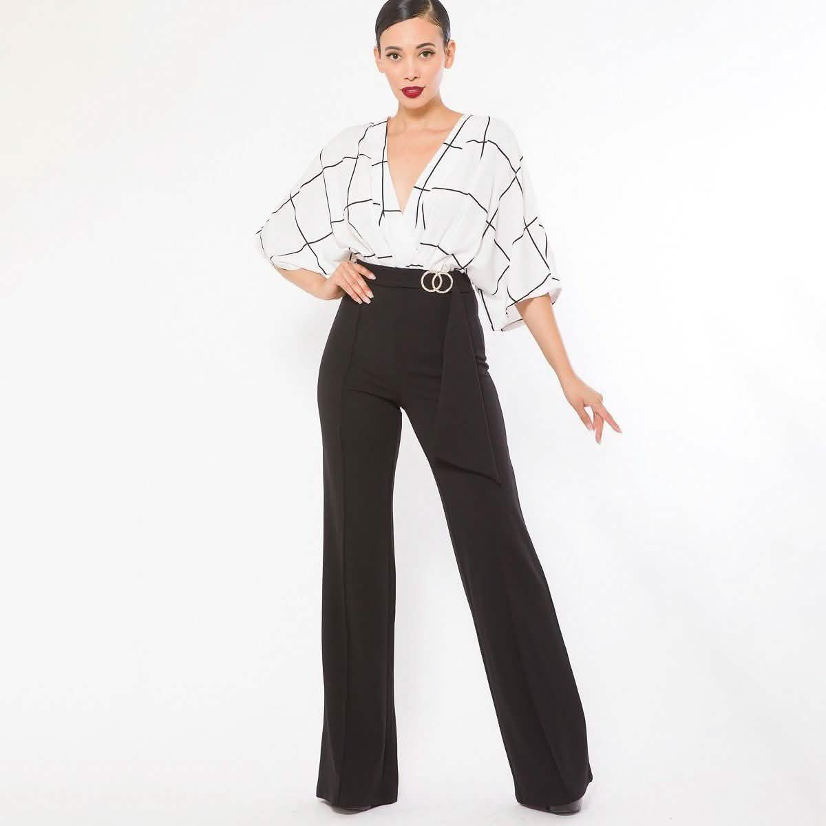 Quadratischer Druck Gewebtes Oberteil Detaillierter Mode-Jumpsuit