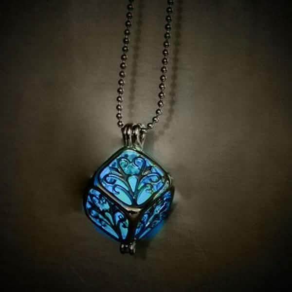 Steampunk Pretty Magic Runde Feen-Medaillon, das im Dunkeln leuchtet, Anhänger-Halskette
