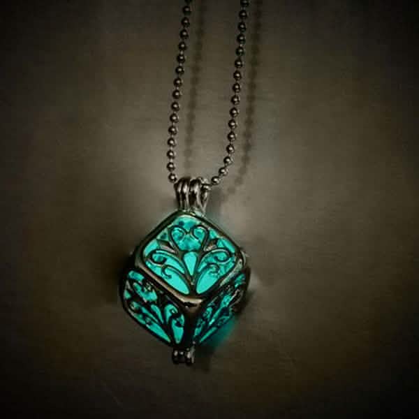Steampunk Pretty Magic Runde Feen-Medaillon, das im Dunkeln leuchtet, Anhänger-Halskette