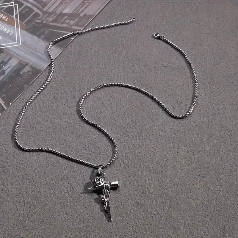 Vintage-inspirierte Herren Halskette mit Anhänger aus Titanstahl - Einzigartiges Kehlketten-Design mit Kreuz- und Rosenakzenten