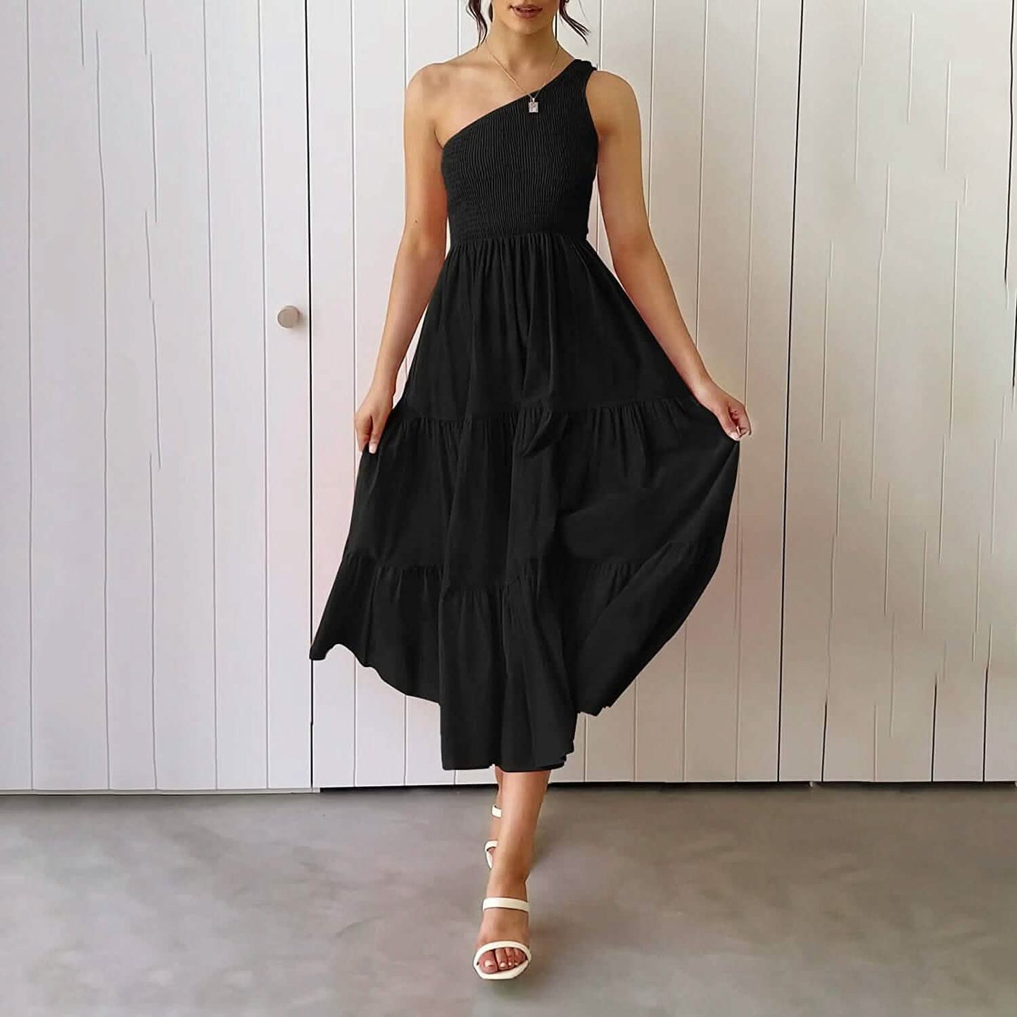 Damen One-Shoulder Ärmellos Gesmokt Rüschen Stufen Strand Langes Midikleid
