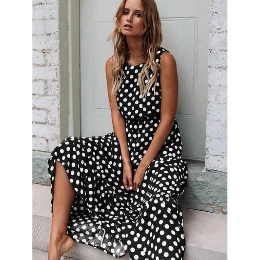 Ärmelloses Damenkleid mit Tupfenmuster